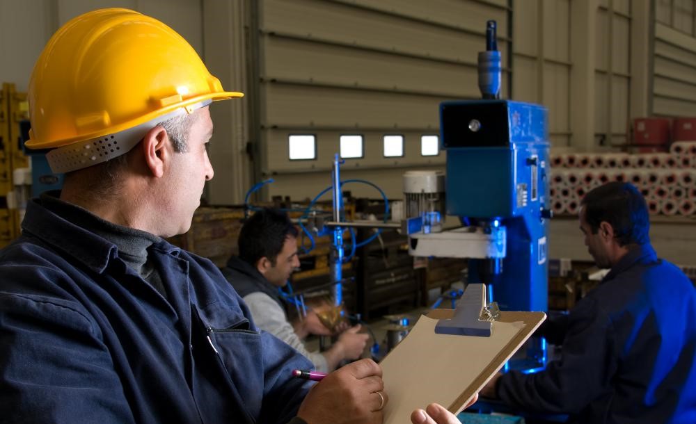 factory-supervisor-2